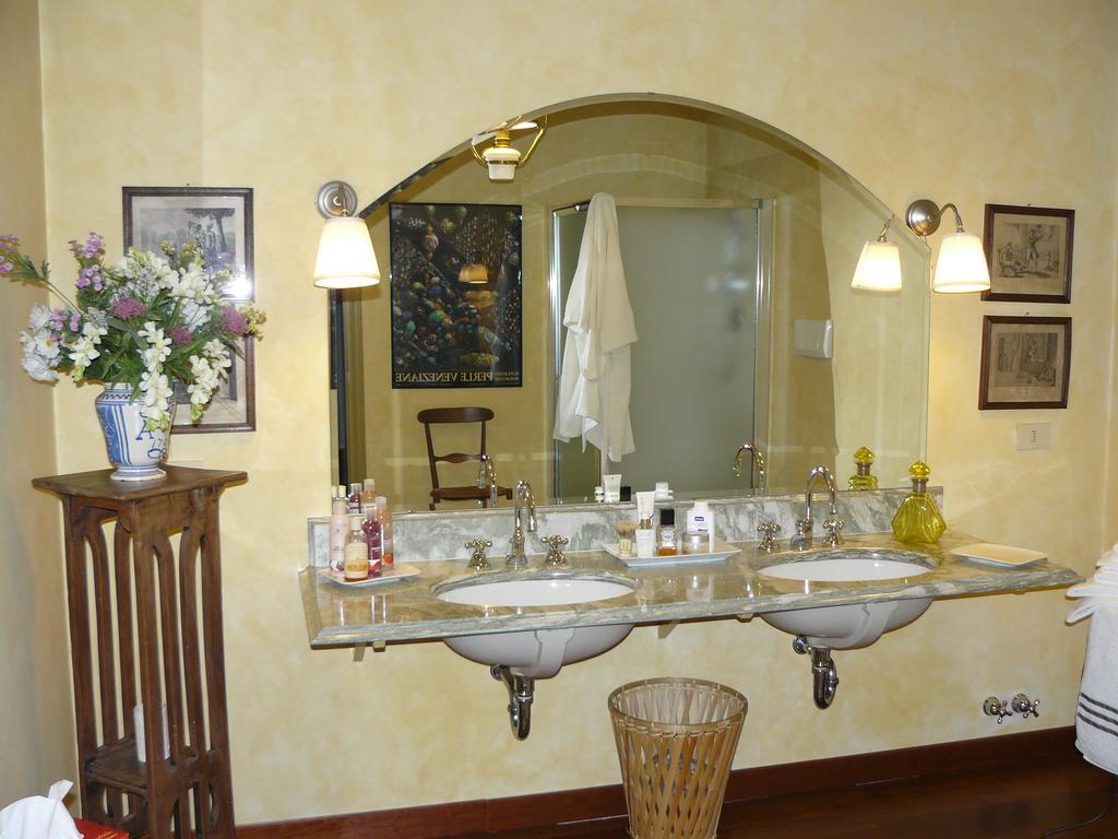 Al Concerto Bed & Breakfast San Benigno Canavese Rom bilde